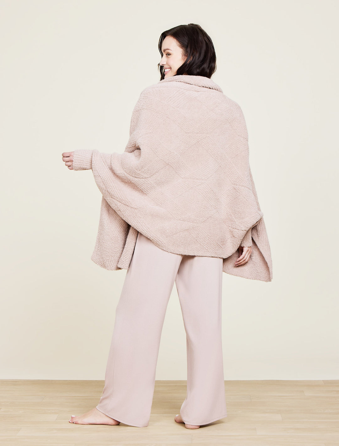 COZYCHIC CABLE WEAVE BLANKET WRAP