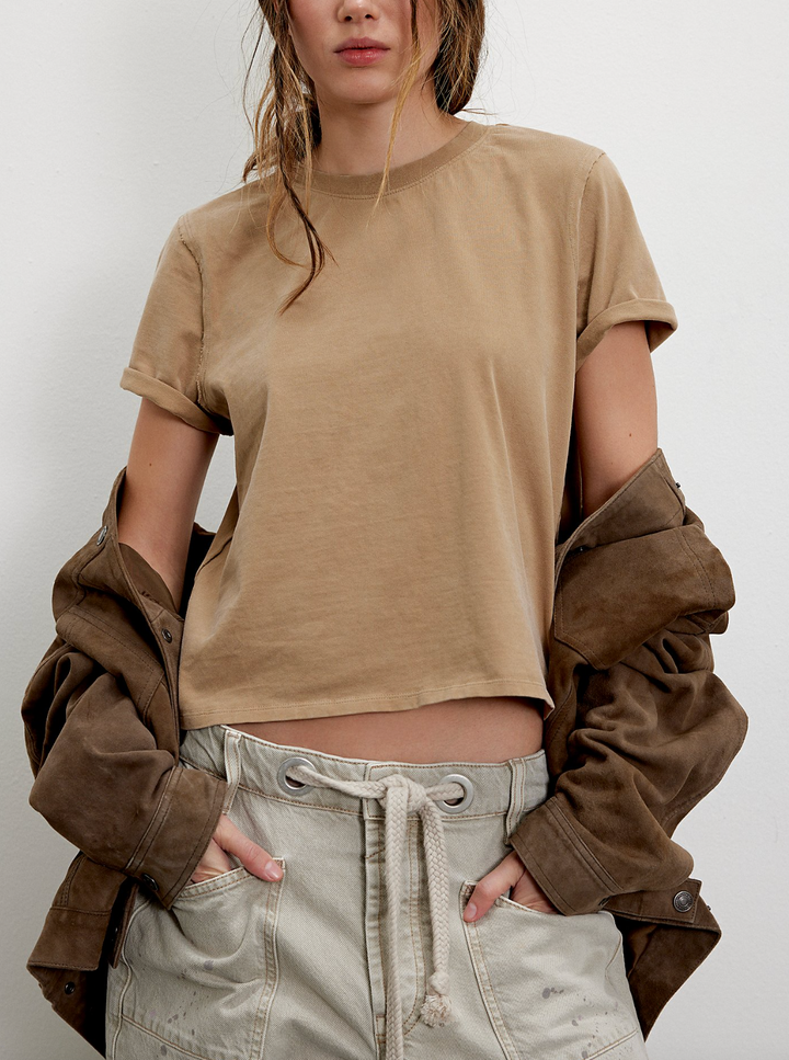 EVERYDAY TEE