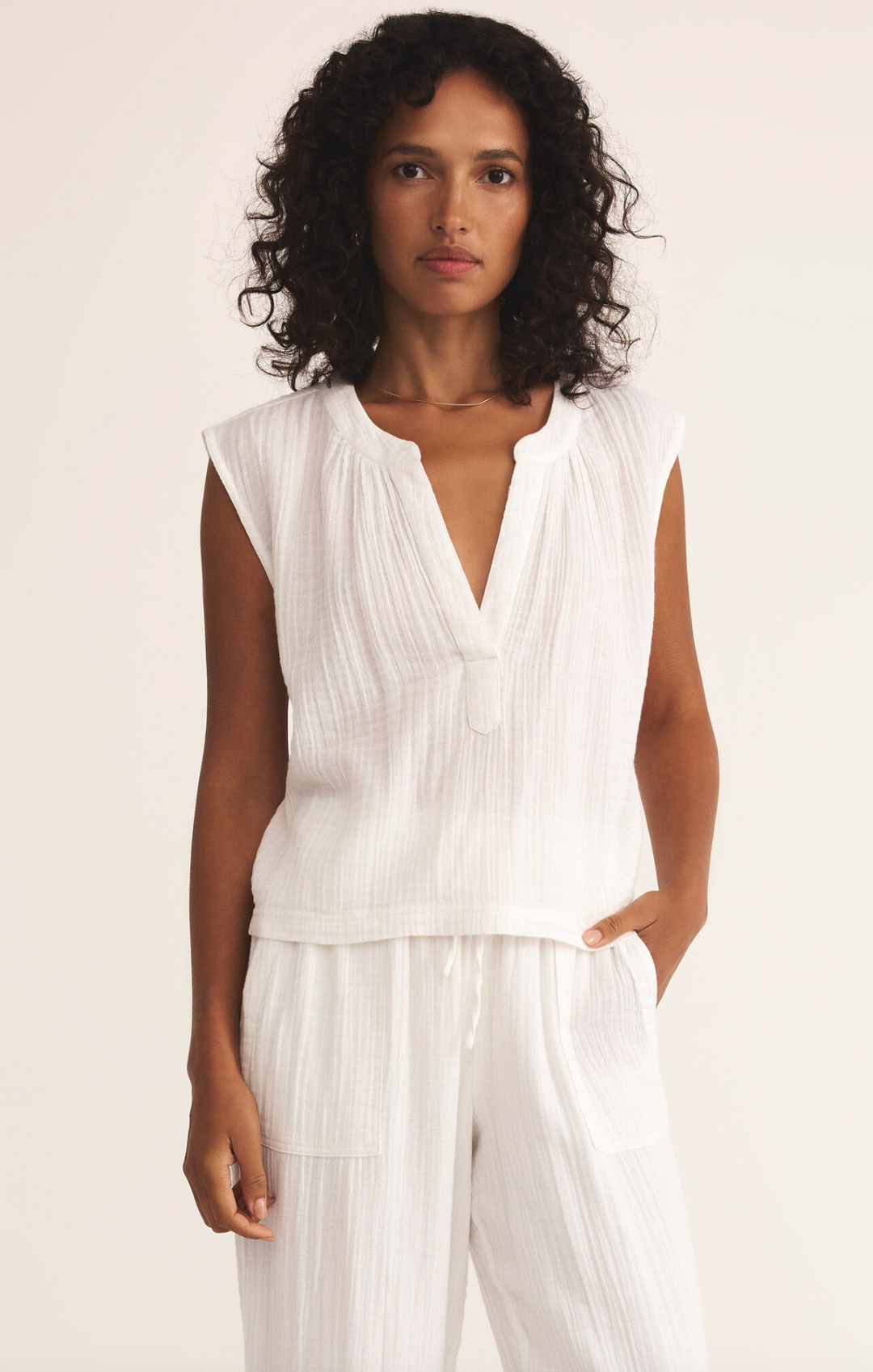 CLIFFSIDE V-NECK AIRY TOP