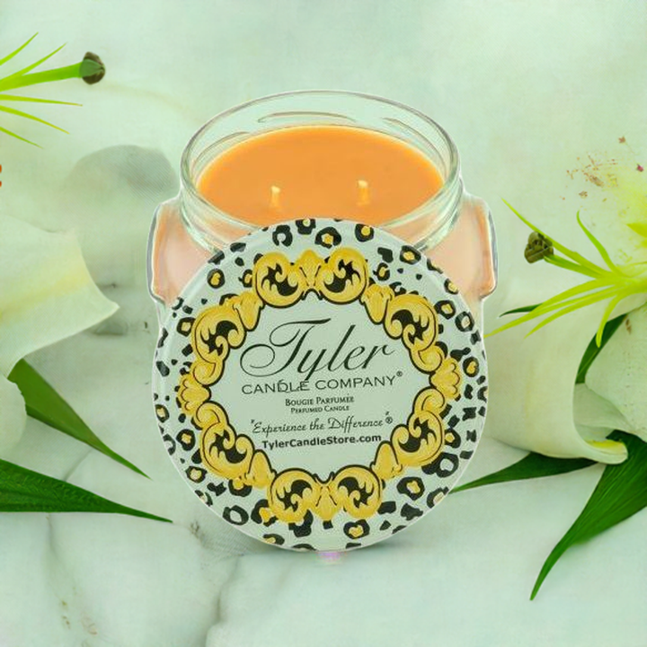 FLUER DE LIS CANDLE