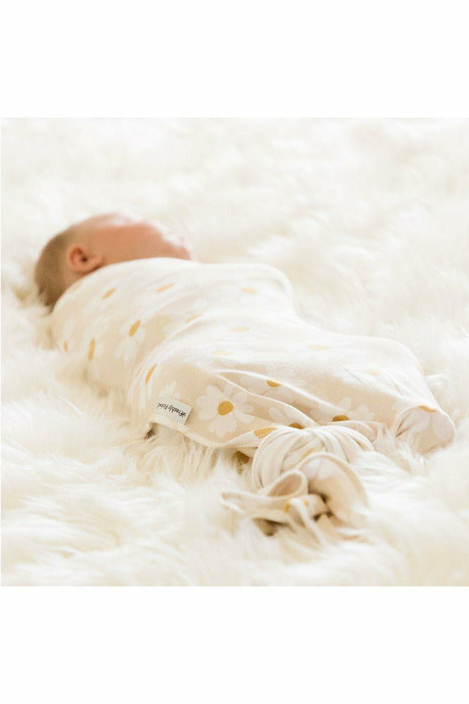DAISY FIELDS SWADDLE