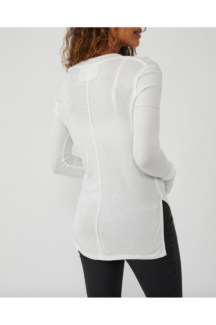 FRESH AND CLEAN TOP