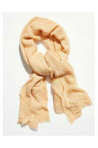 LONG WEEKEND WAFFLE SCARF-CAMEL
