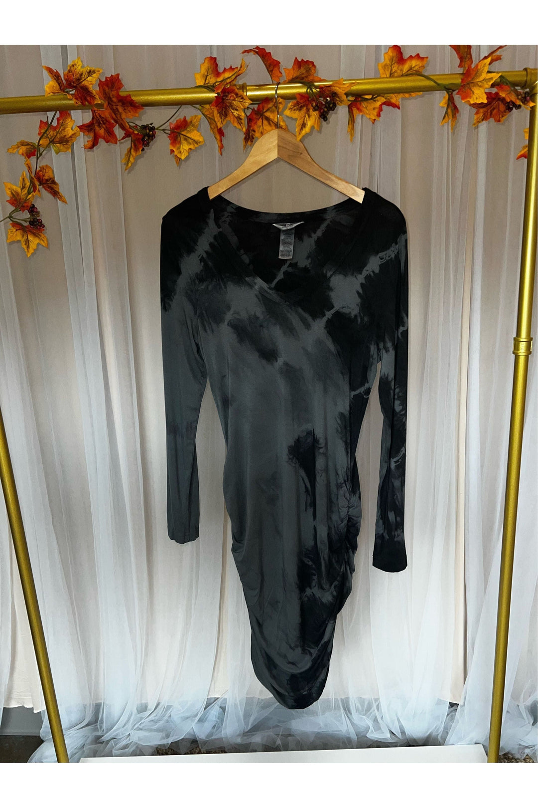 L/S V NECK SHIRRED DRESS