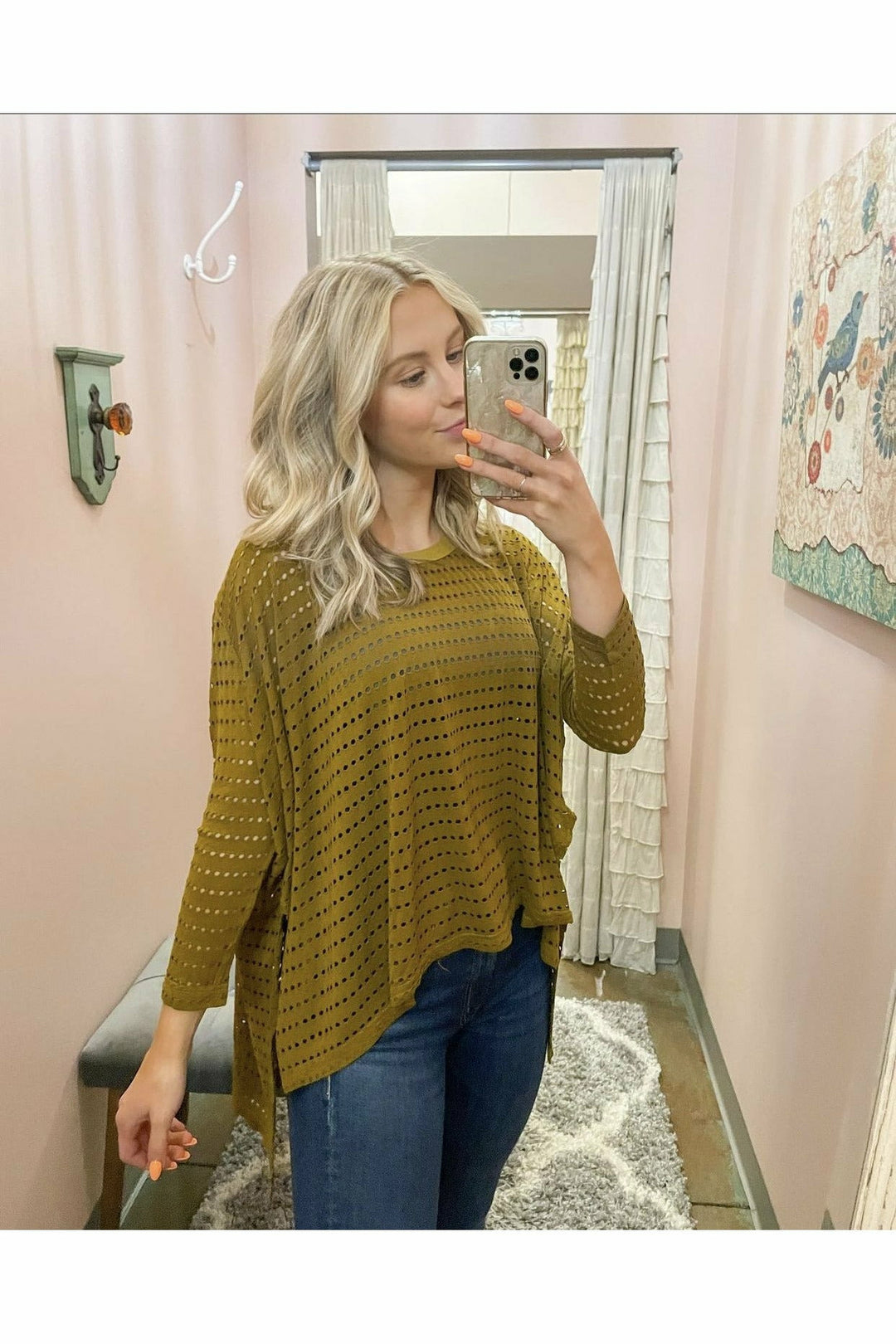 HOLEY TOP TRUNKSHOW- SOLID