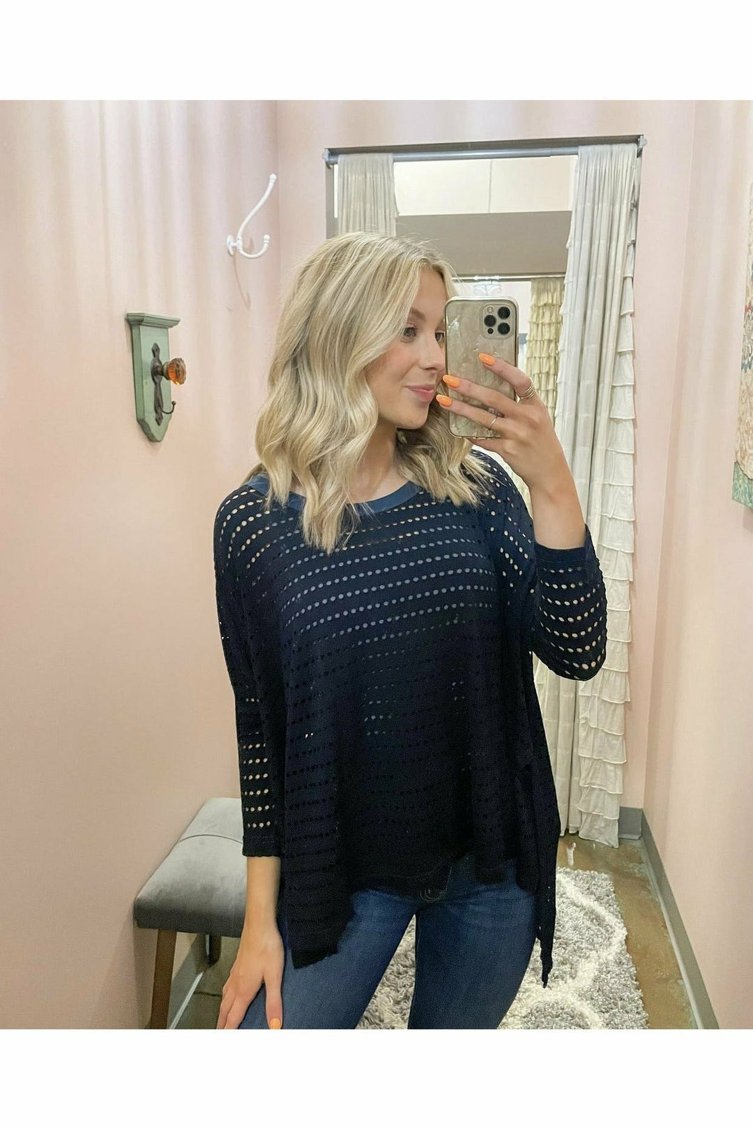 HOLEY TOP TRUNKSHOW- SOLID