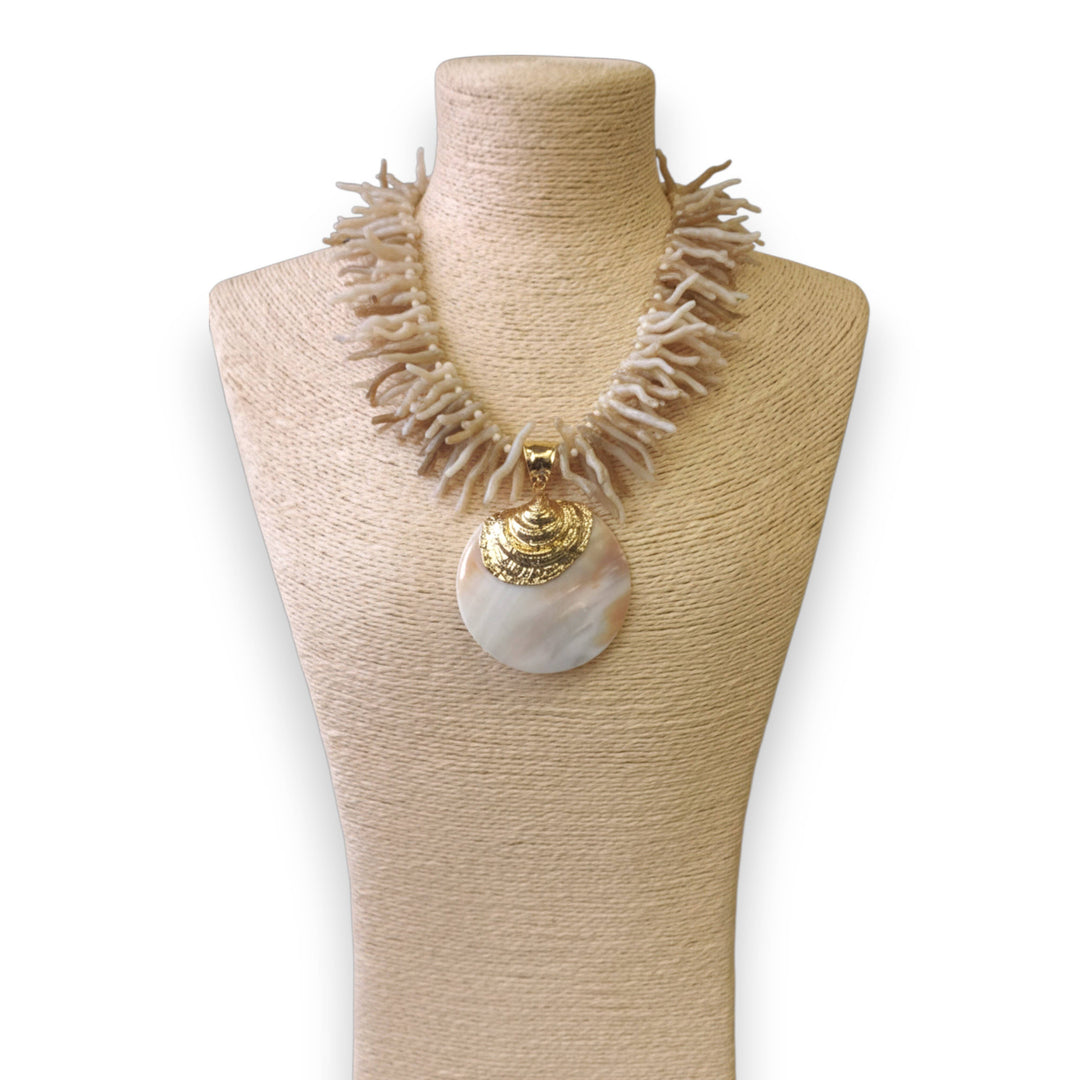MAJORCA SHELL NECKLACE