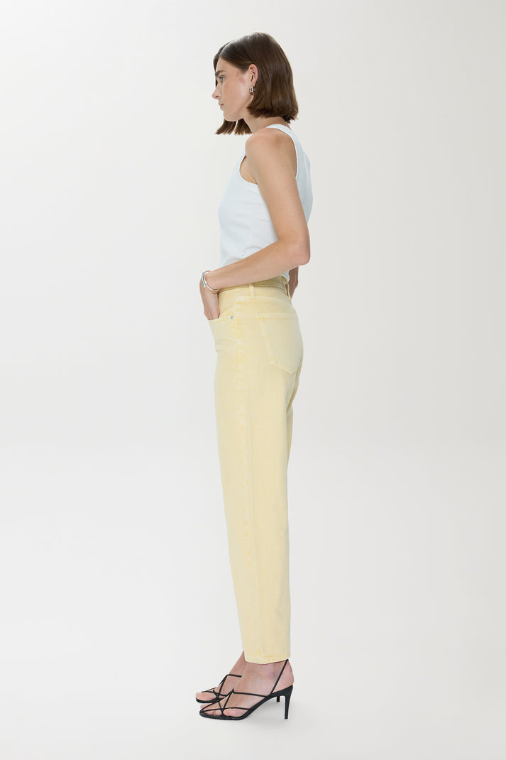 LEXI MID RISE BOWED STRAIGHT JEAN