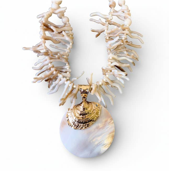 MAJORCA SHELL NECKLACE