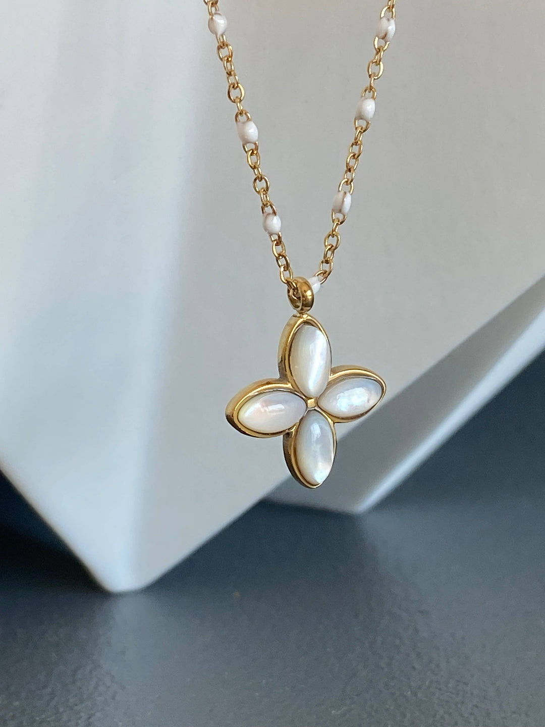 MADDY NECKLACE