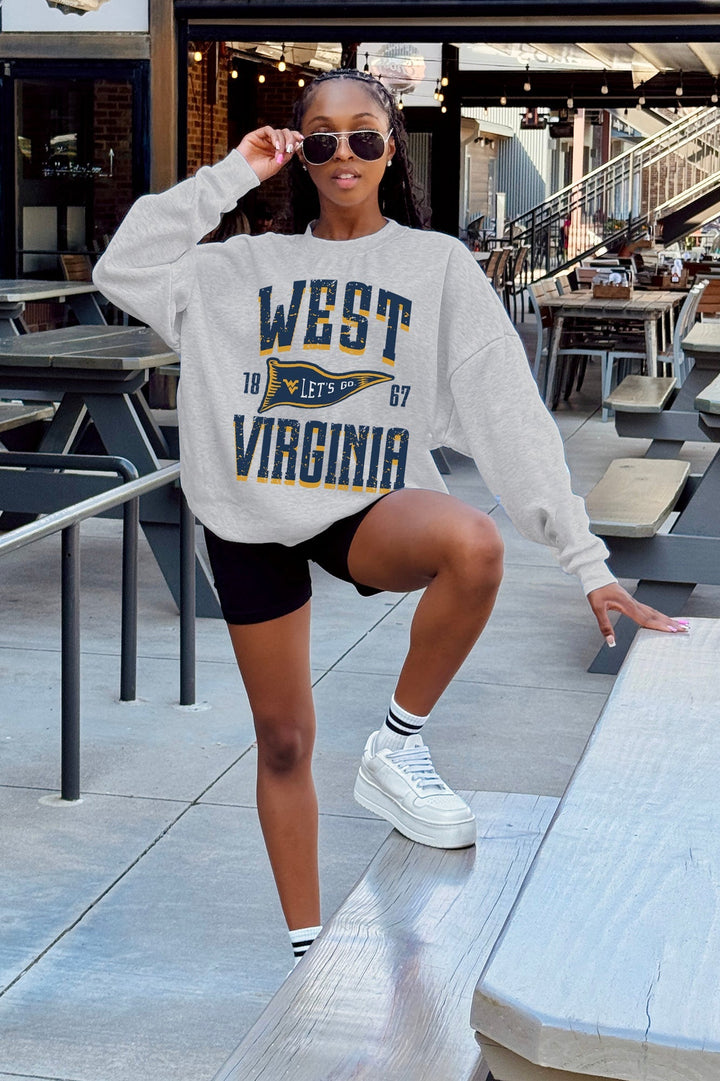 PENNANT PRIDE CREWNECK