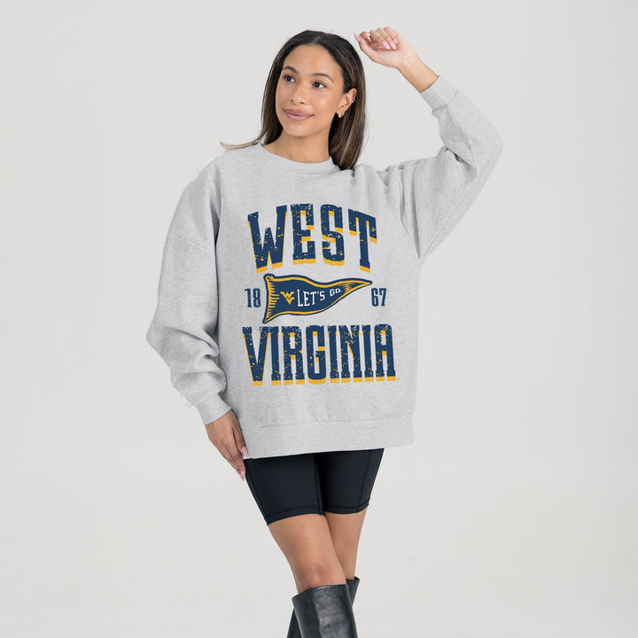 PENNANT PRIDE CREWNECK
