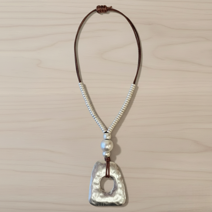 NAVA PENDANT NECKLACE