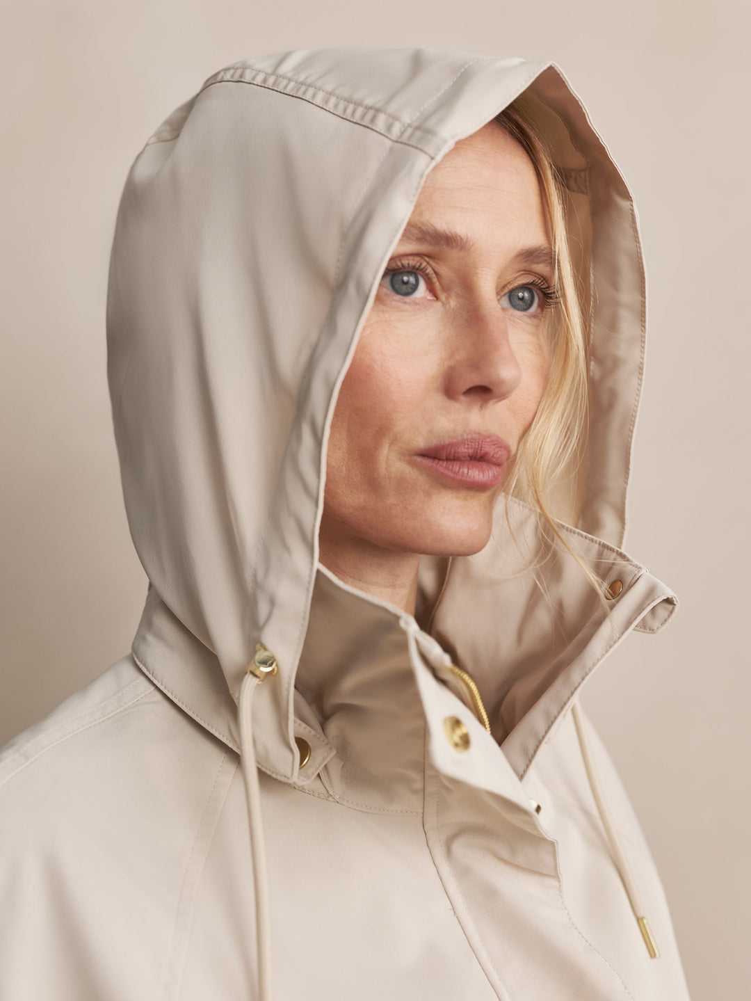 JEANIE RAIN JACKET