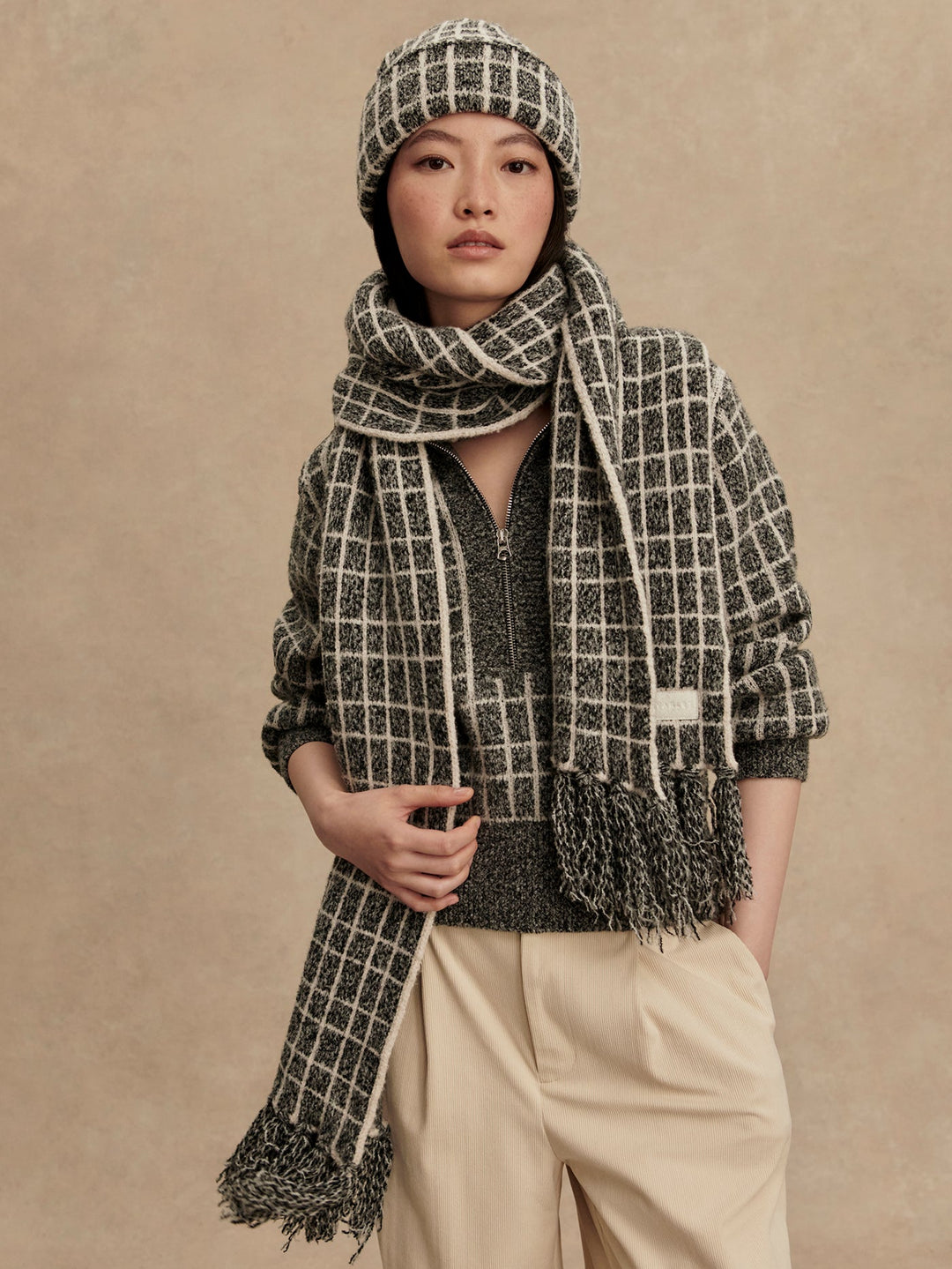 LINDSEY CHECK KNIT SCARF