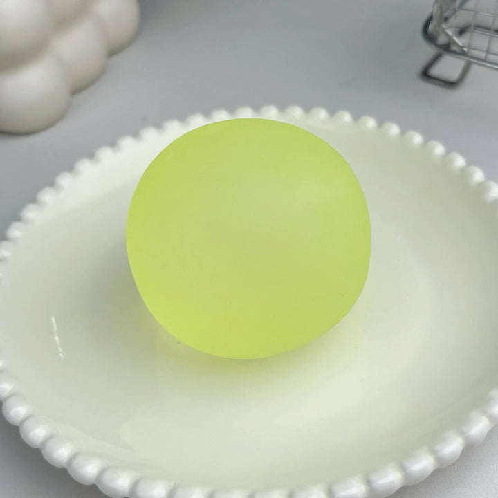 MOLDABLE SQUISHY BALL