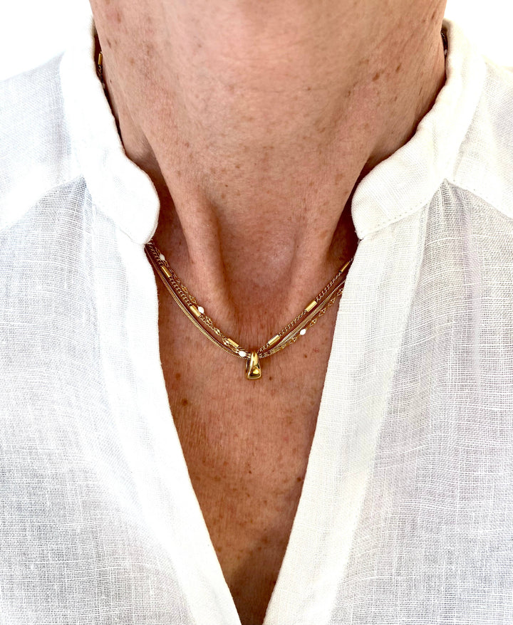 SALLY NECKLACE