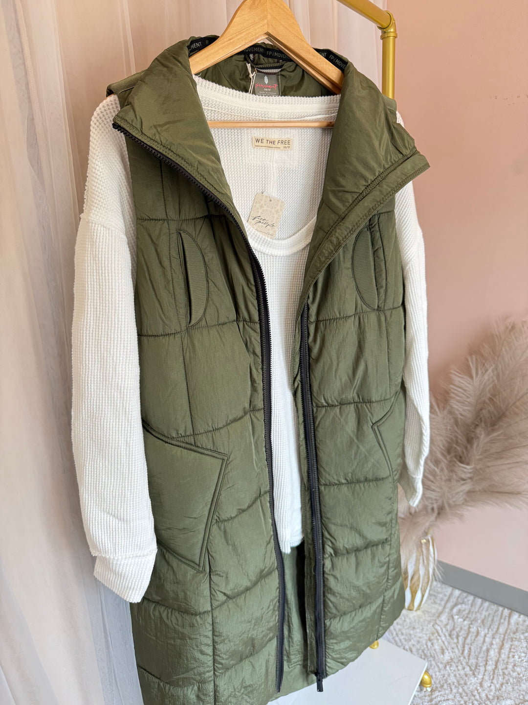 ON THE MOVE PACKABLE VEST