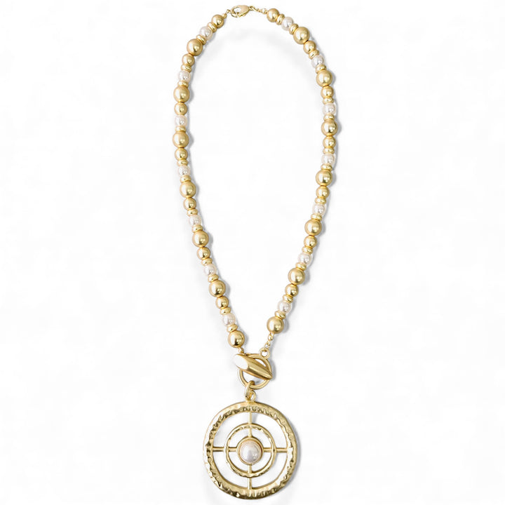PEARL PENDANT NECKLACE