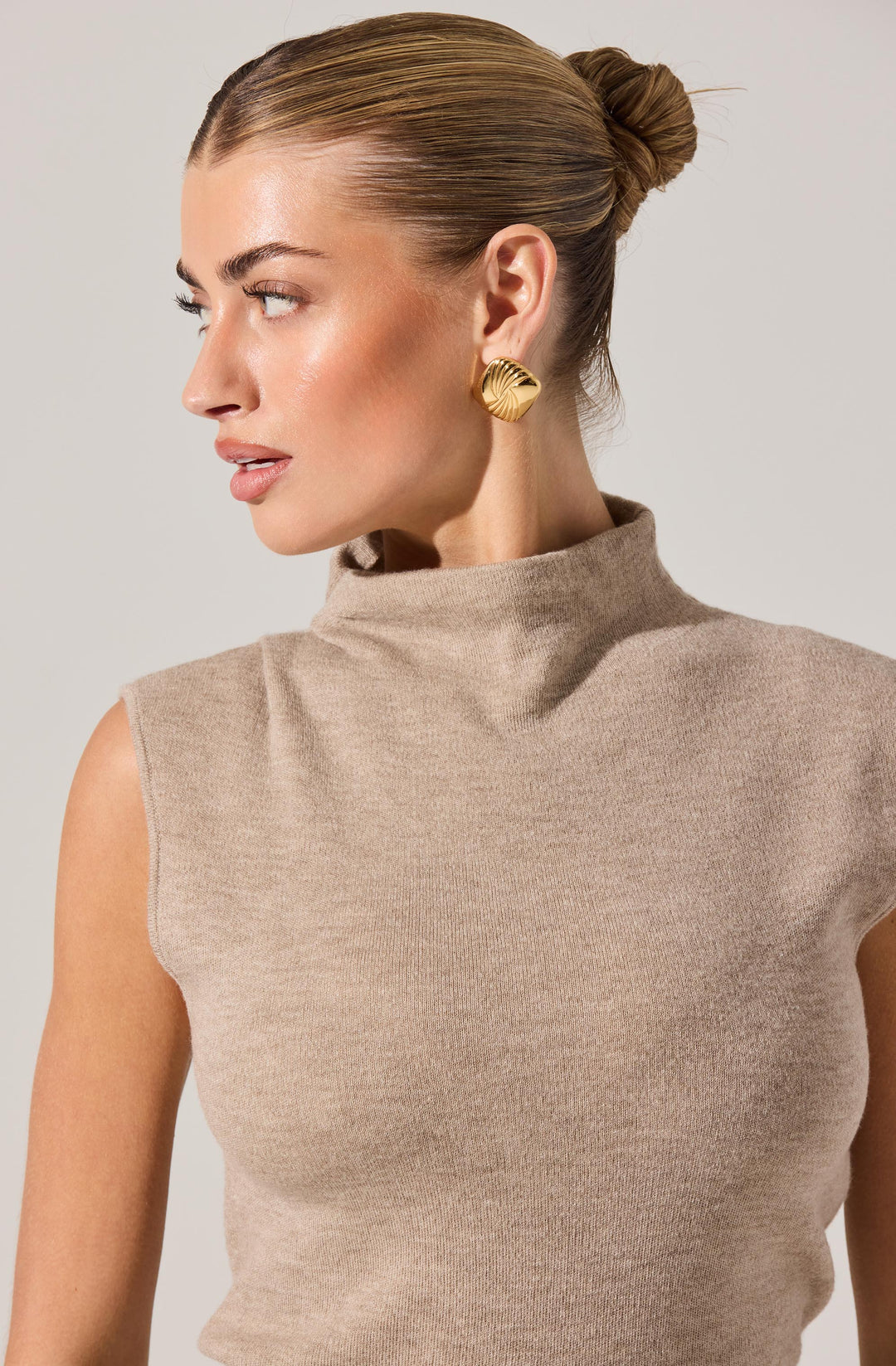 DEORA MOCK NECK SWEATER