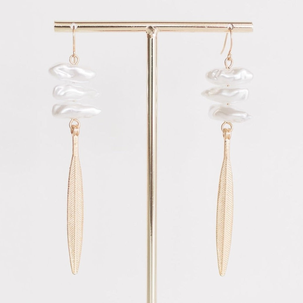 BIRDIE PEARL STACK EARRING