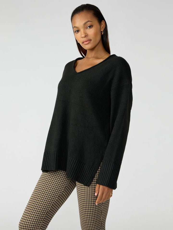 CASUAL COZY V-NECK SWEATER