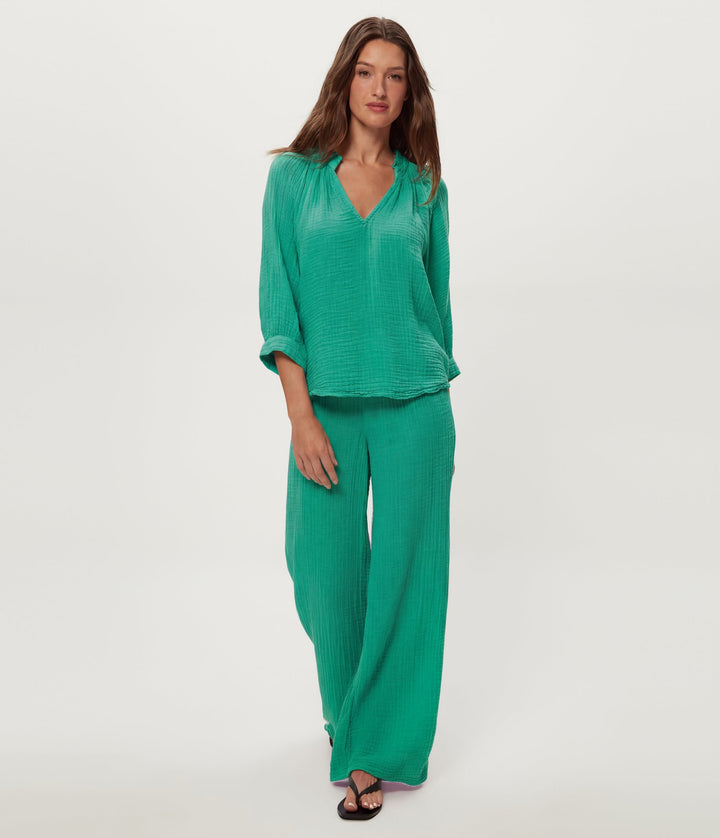KALI RUFFLE NECK TOP