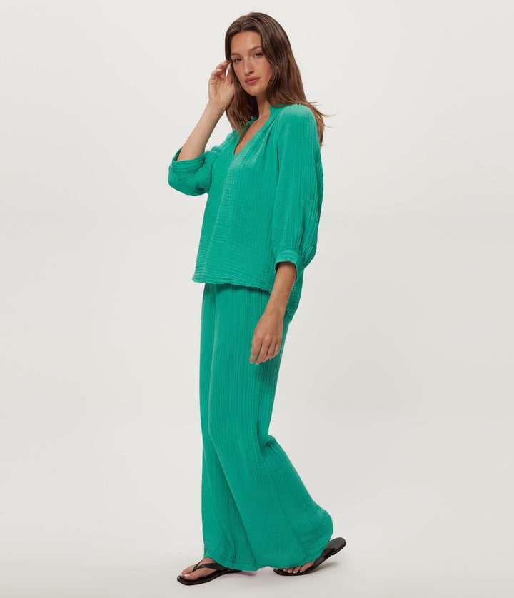 KALI RUFFLE NECK TOP