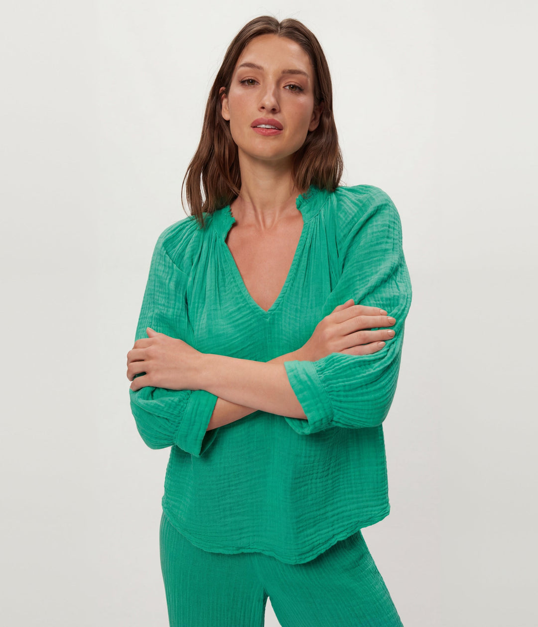KALI RUFFLE NECK TOP