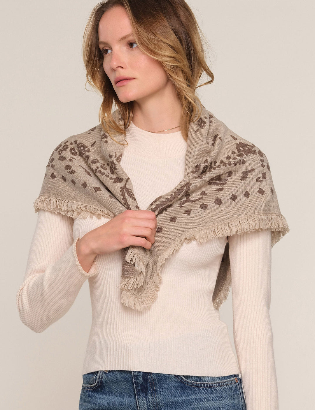 LUMMIE SCARF