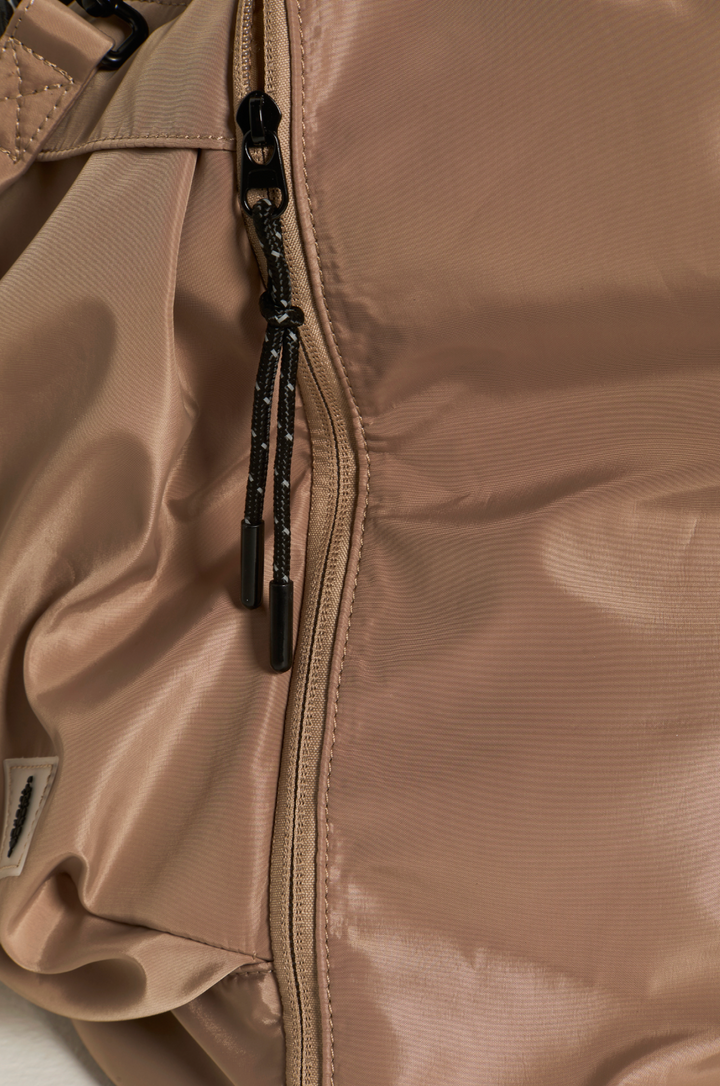 EGO BOOST MEGA BUCKET BAG