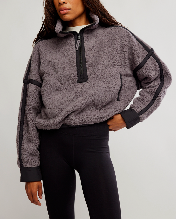 MOUNTAIN HIGH 1/2 ZIP | GUNMETAL