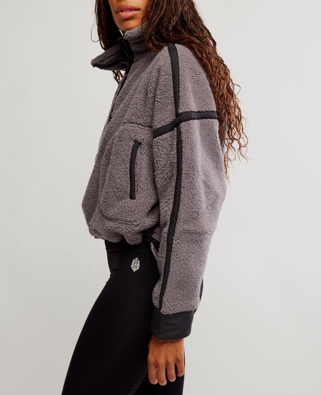 MOUNTAIN HIGH 1/2 ZIP | GUNMETAL