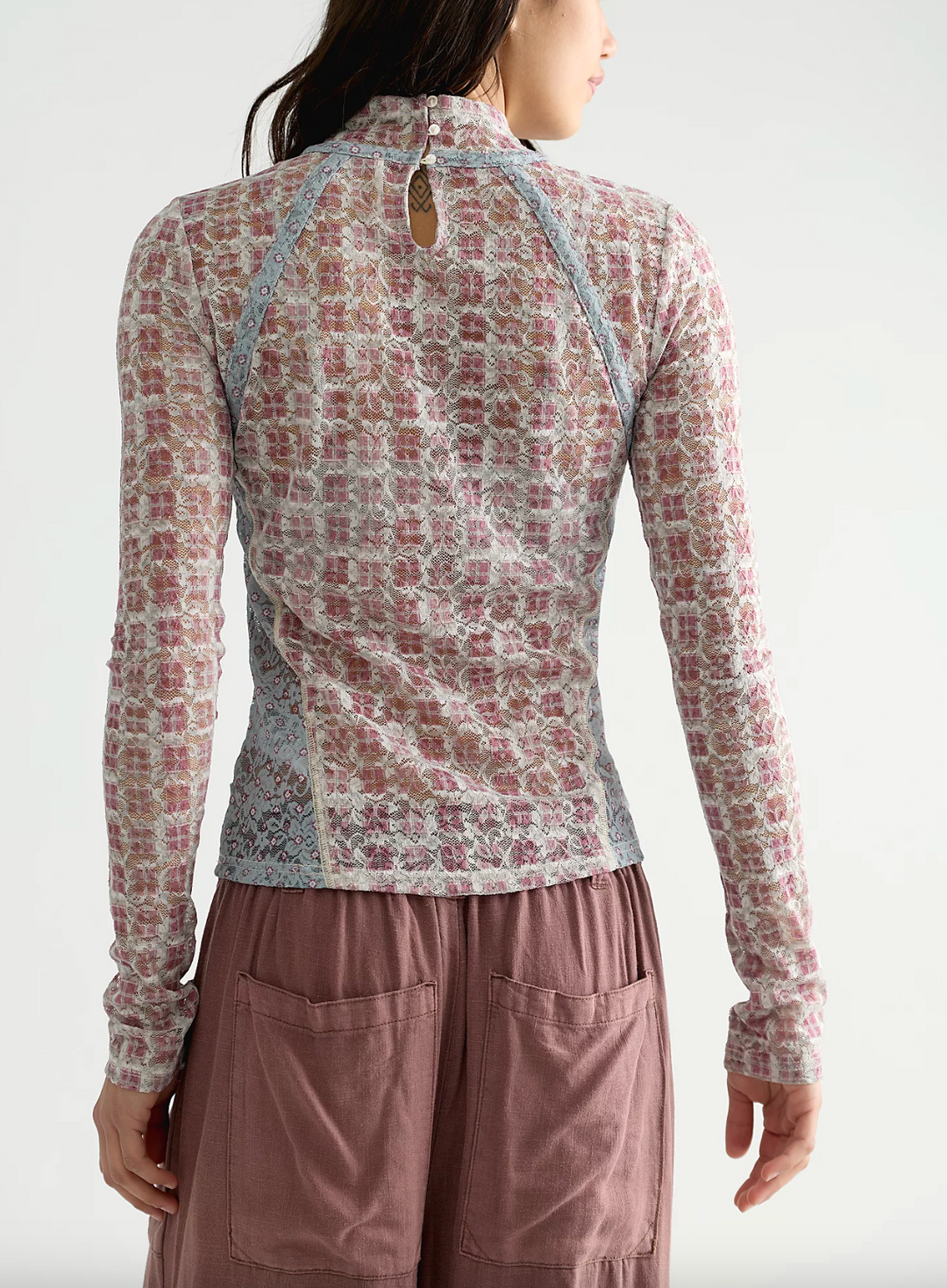 LYRIC SHEER LACE LONG SLEEVE TOP