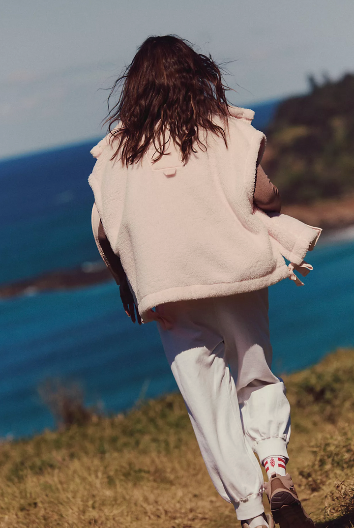 SCOUT IT OUT VEST | PINK BLOSSOM
