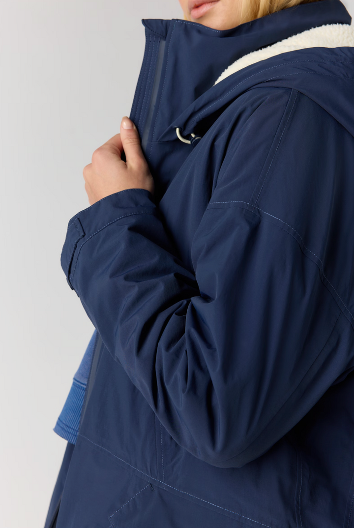 OUTBOUND FLEECE PARKA