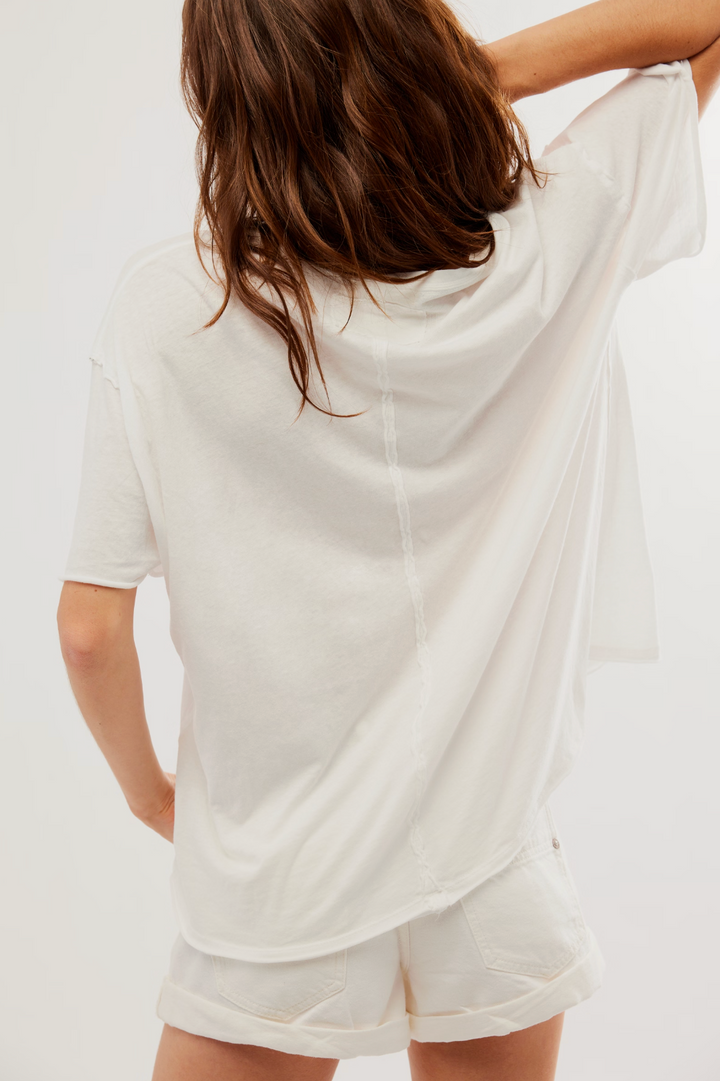 NINA TEE