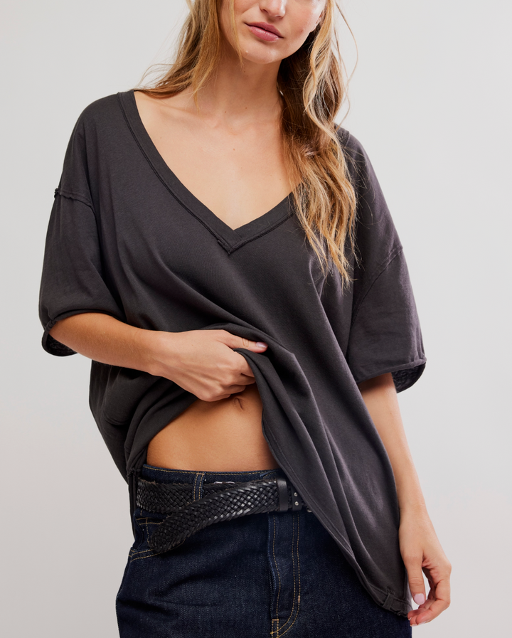 NINA TEE V