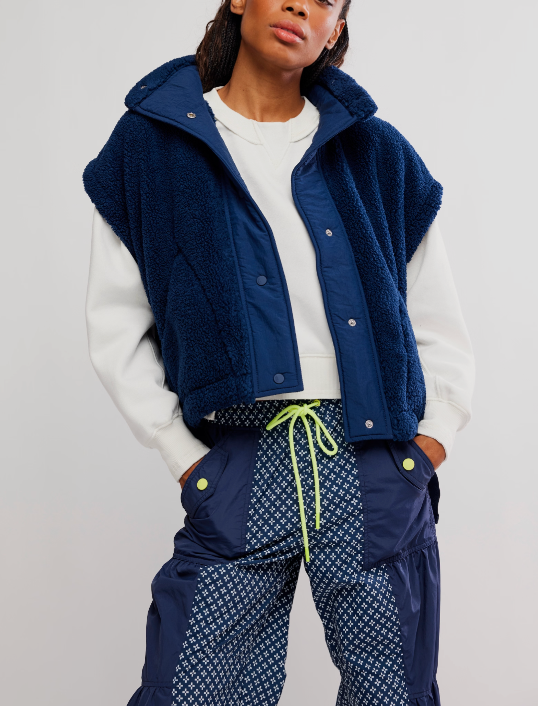 SCOUT IT OUT VEST | NAVY