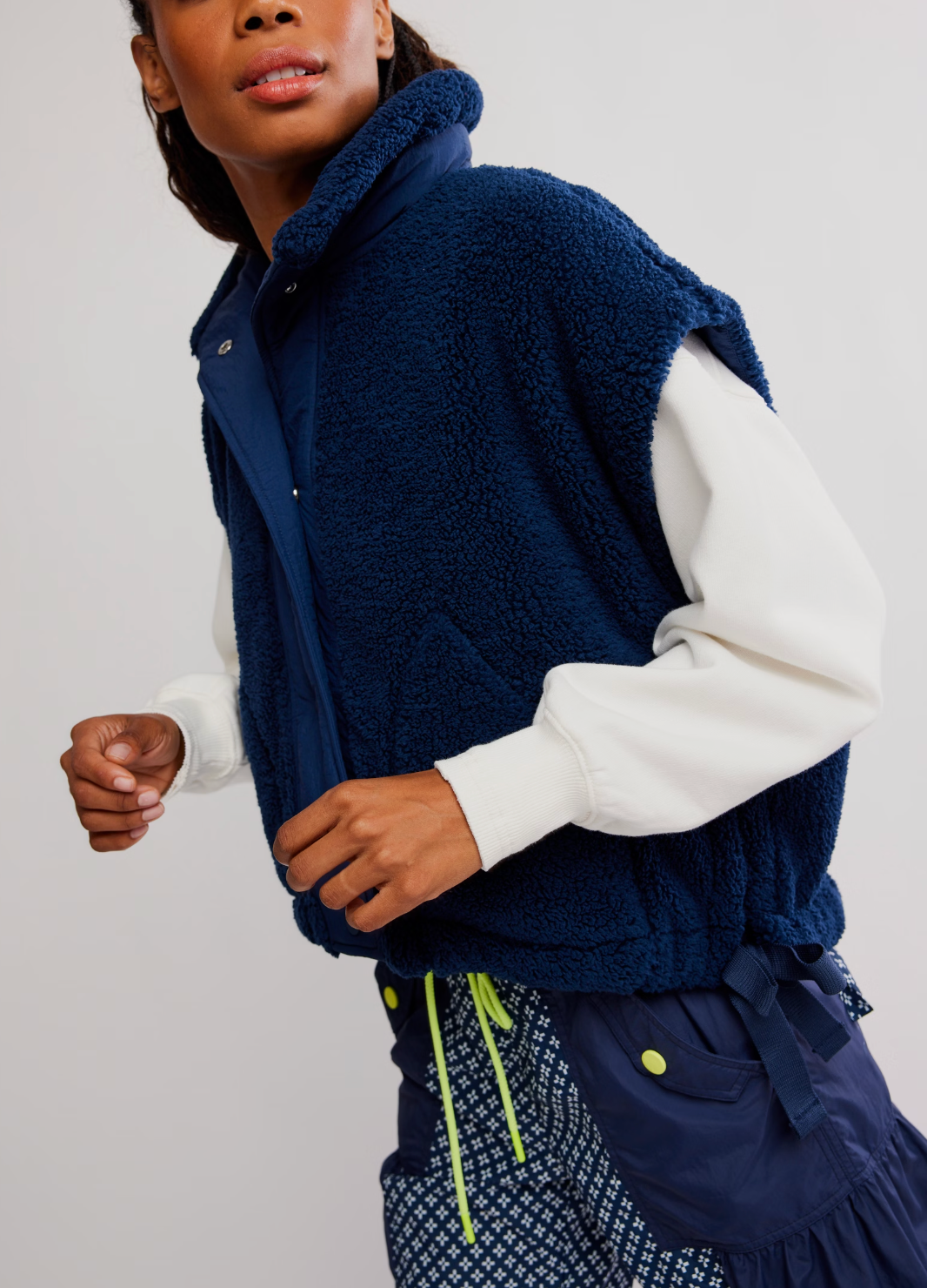 SCOUT IT OUT VEST | NAVY