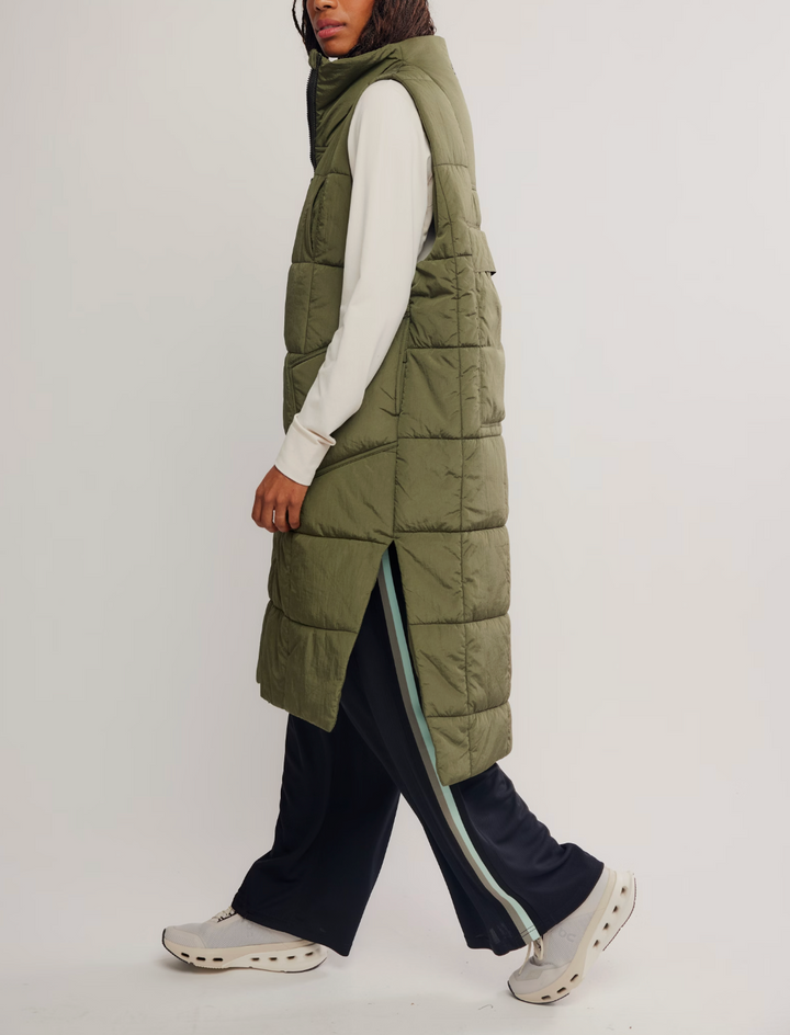 ON THE MOVE PACKABLE VEST
