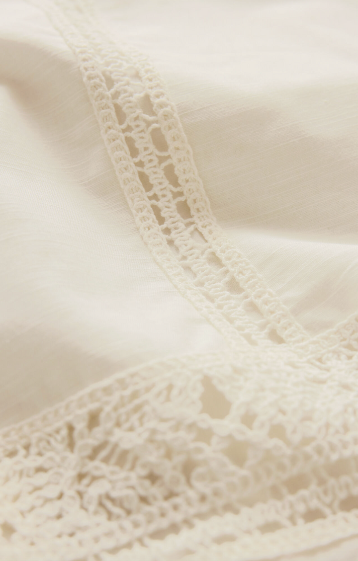 SLOANE EMBROIDERED TOP