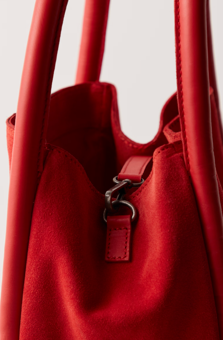 BARLOW BUCKET BAG