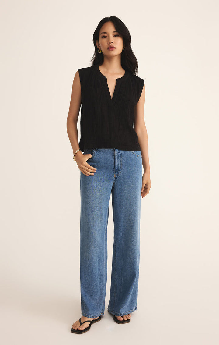 CLIFFSIDE V-NECK AIRY TOP