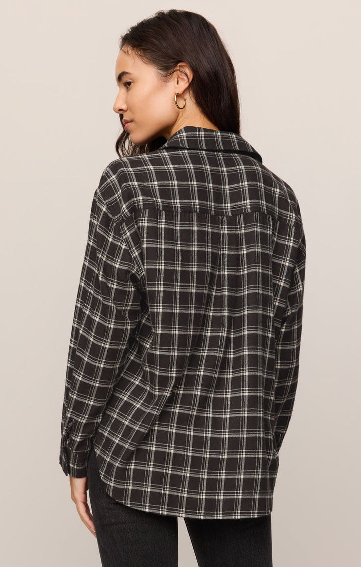 RIVER PLAID BUTTON UP