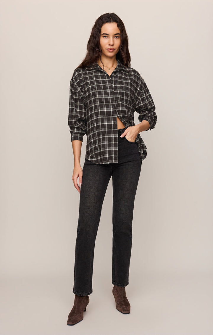RIVER PLAID BUTTON UP