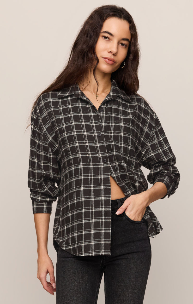 RIVER PLAID BUTTON UP
