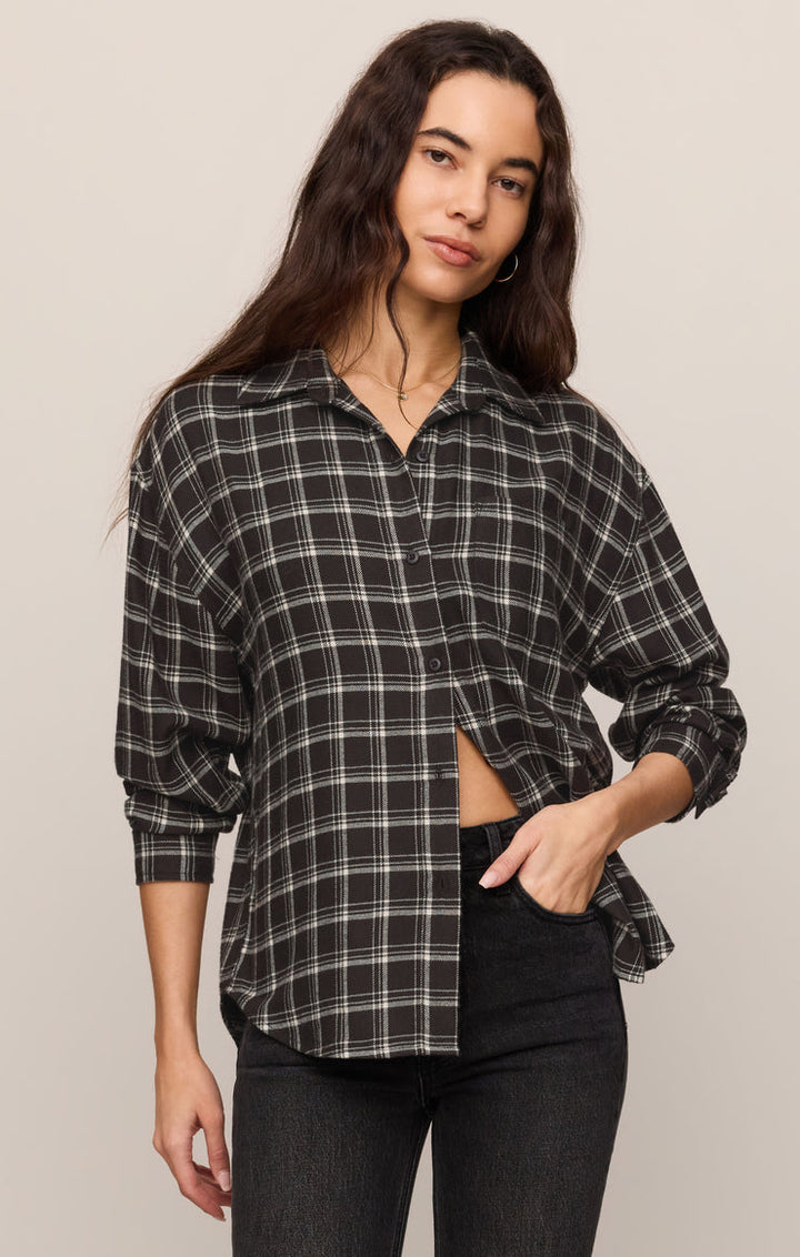 RIVER PLAID BUTTON UP