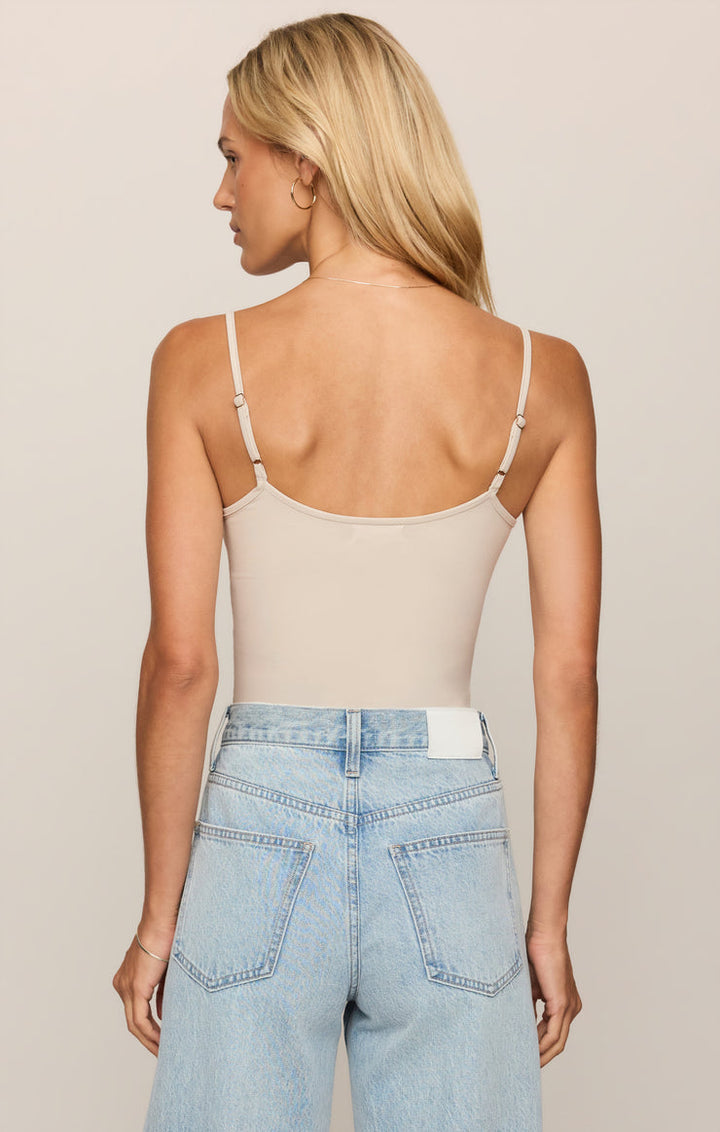 LUXE SMOOTH ESSENTIAL TANK