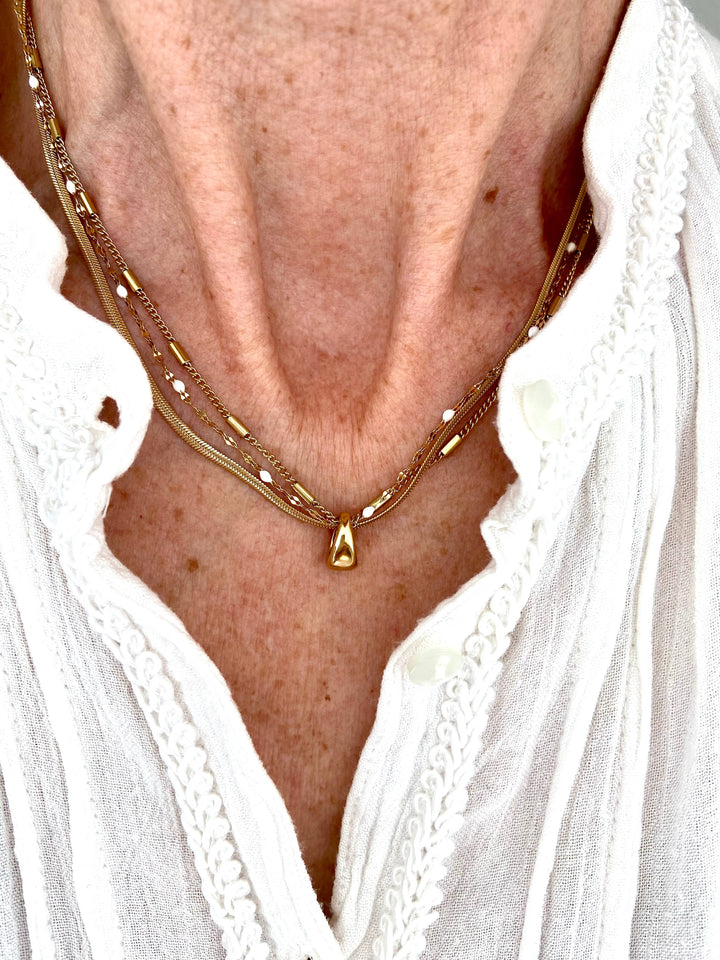 SALLY NECKLACE